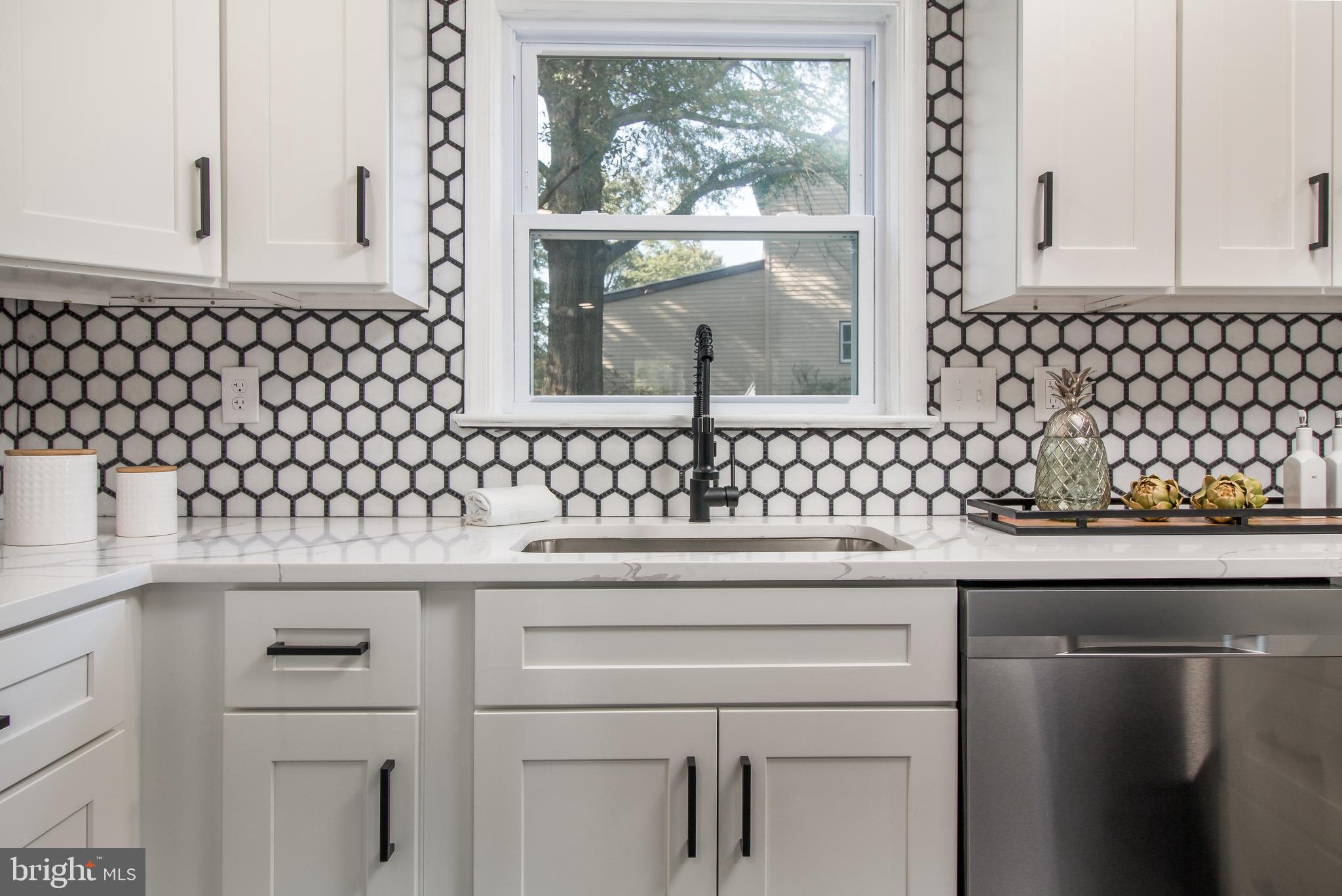 15111 Philip Lee Road Chantilly, VA 20151 - Photo 15 of 50