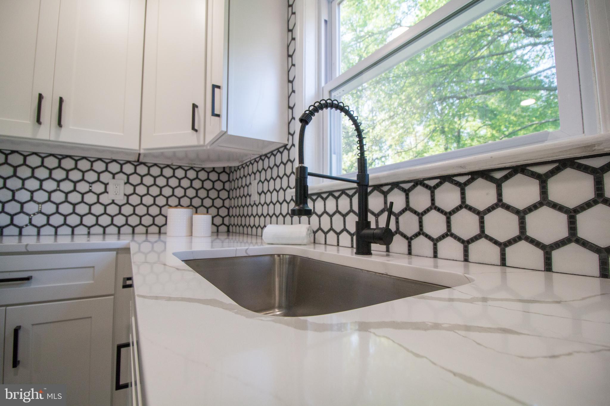 15111 Philip Lee Road Chantilly, VA 20151 - Photo 10 of 50
