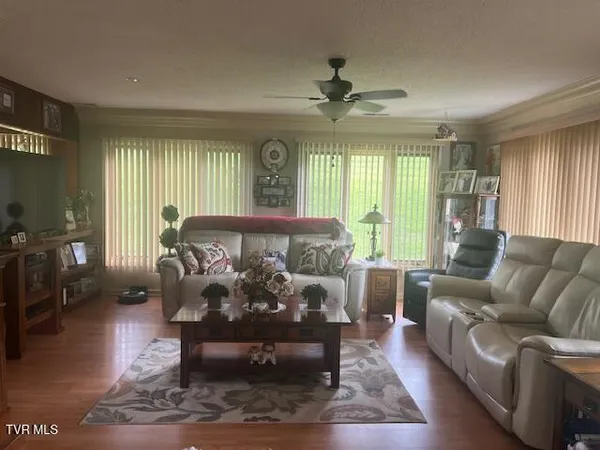 $694,000 | 121 Elisha Garland Road, Roan Mountain, TN 37687
