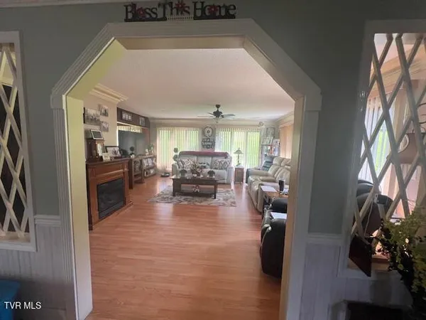 $694,000 | 121 Elisha Garland Road, Roan Mountain, TN 37687