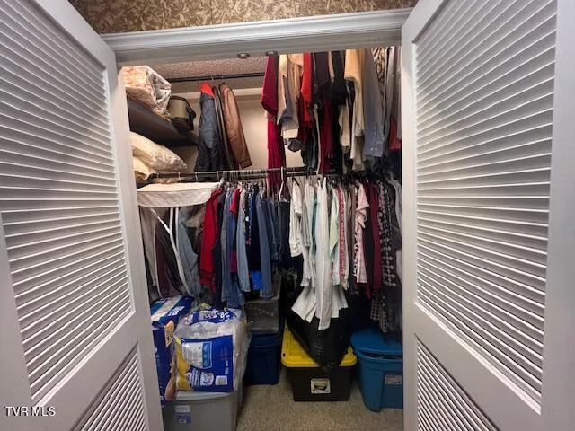 $694,000 | 121 Elisha Garland Road, Roan Mountain, TN 37687