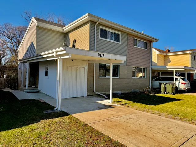 $389,900 | 9416 Meadow Lane, Des Plaines, IL 60016
