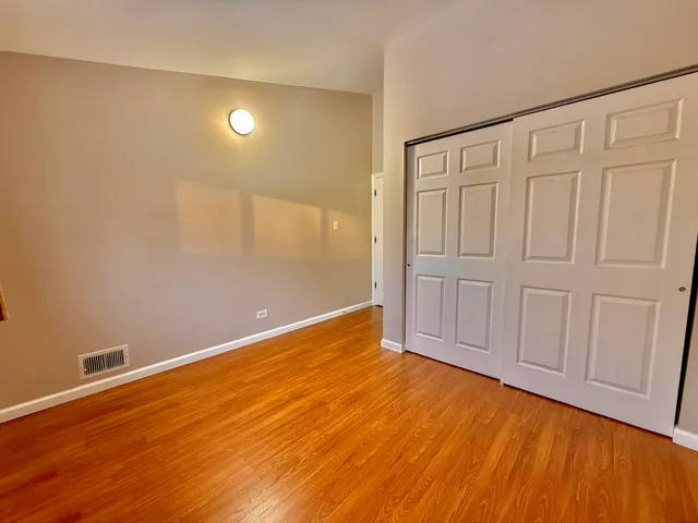 $389,900 | 9416 Meadow Lane, Des Plaines, IL 60016