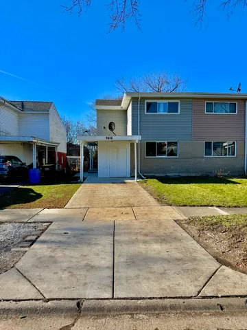 $389,900 | 9416 Meadow Lane, Des Plaines, IL 60016
