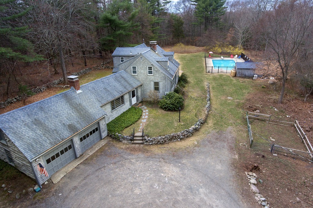 113 Clapp Road Scituate, MA 02066 - Photo 3 of 25 Gallery Image 3
