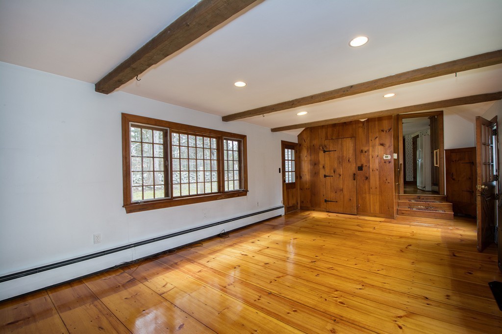 113 Clapp Road Scituate, MA 02066 - Photo 7 of 25 Gallery Image 7