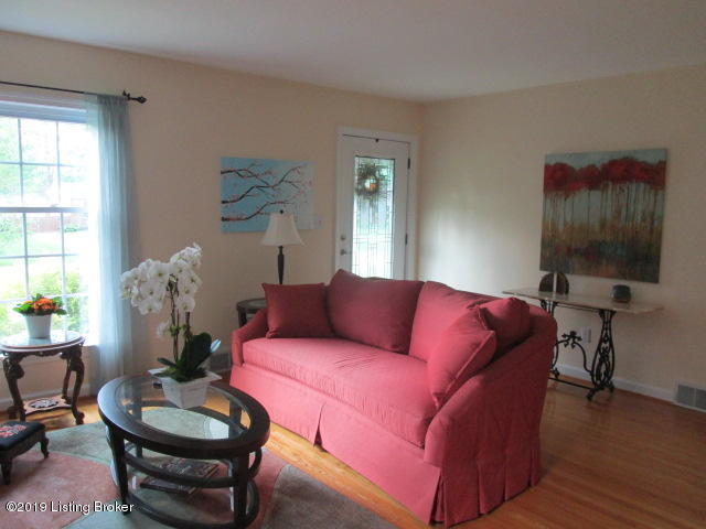 4611 Fox Run Road Louisville, KY 40207 - Photo 11 of 61 IMG_3728
