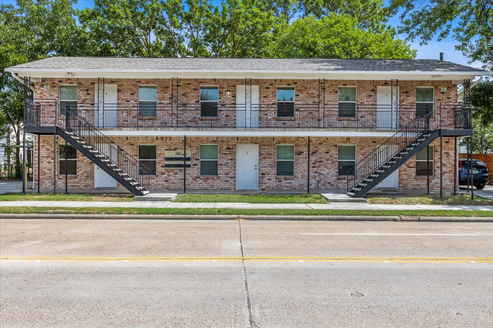 1110 West Patton Street, Unit 4 Houston, TX 77009 - Photo 1 of 8 Welcome to 1110 W Patton St!