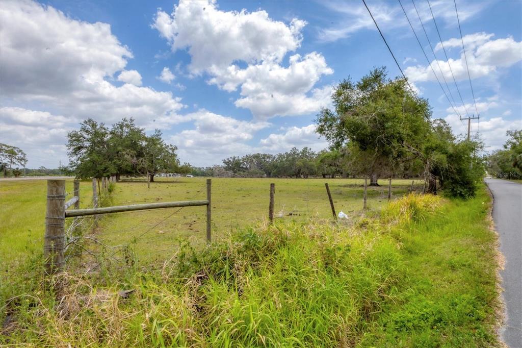 6720 Jim Davis Road Parrish, FL 34219 - Photo 11 of 16 Gallery Image 11