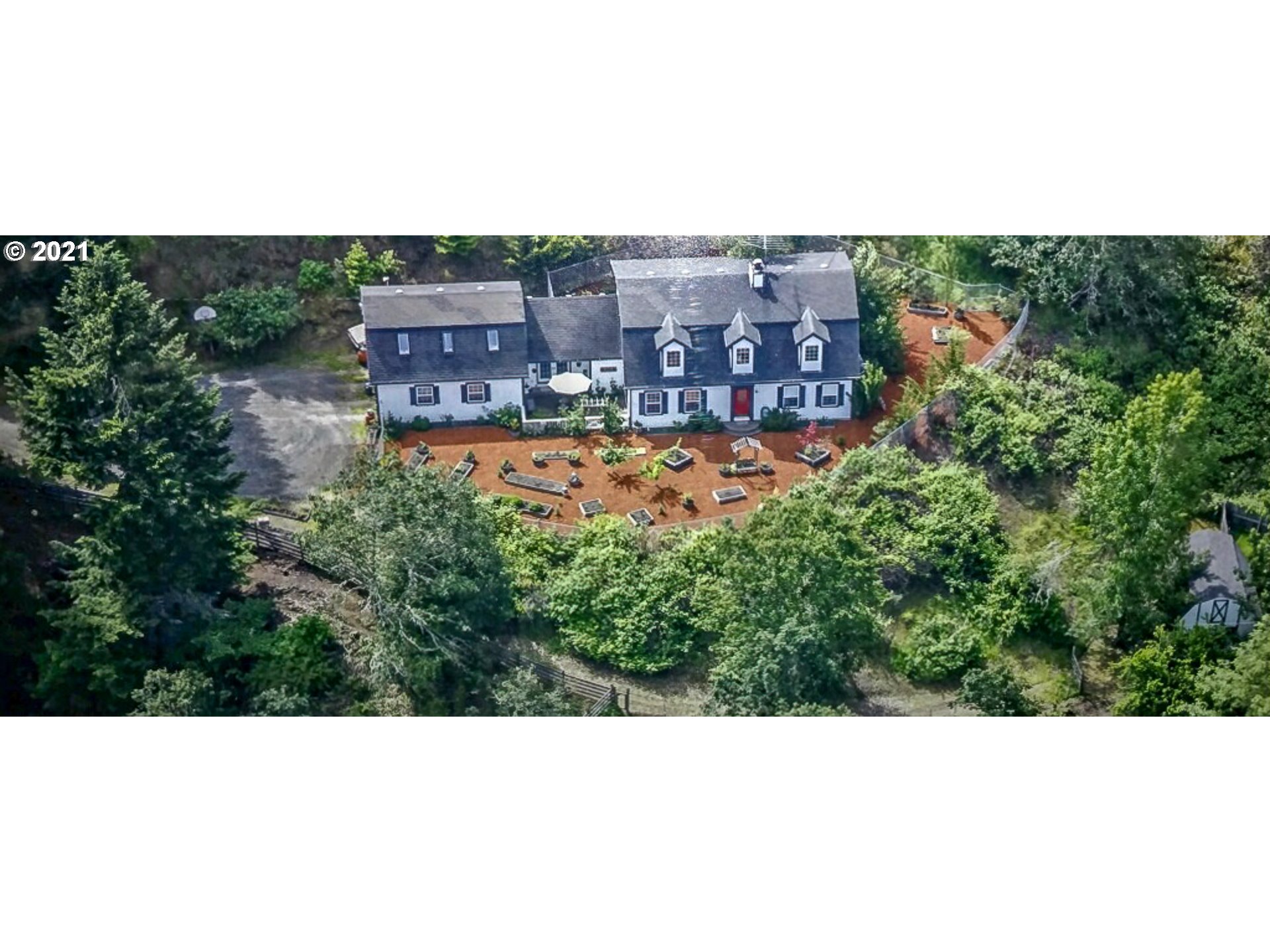 2424 Happy Valley Road Roseburg, OR 97471 - Photo 1 of 32 Gallery Image 1