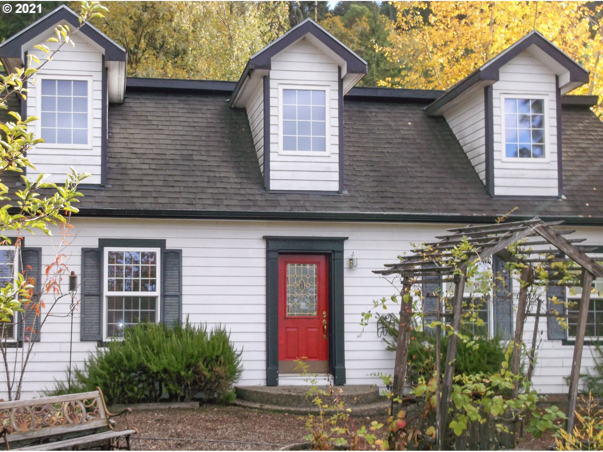 2424 Happy Valley Road Roseburg, OR 97471 - Photo 7 of 32 Gallery Image 7