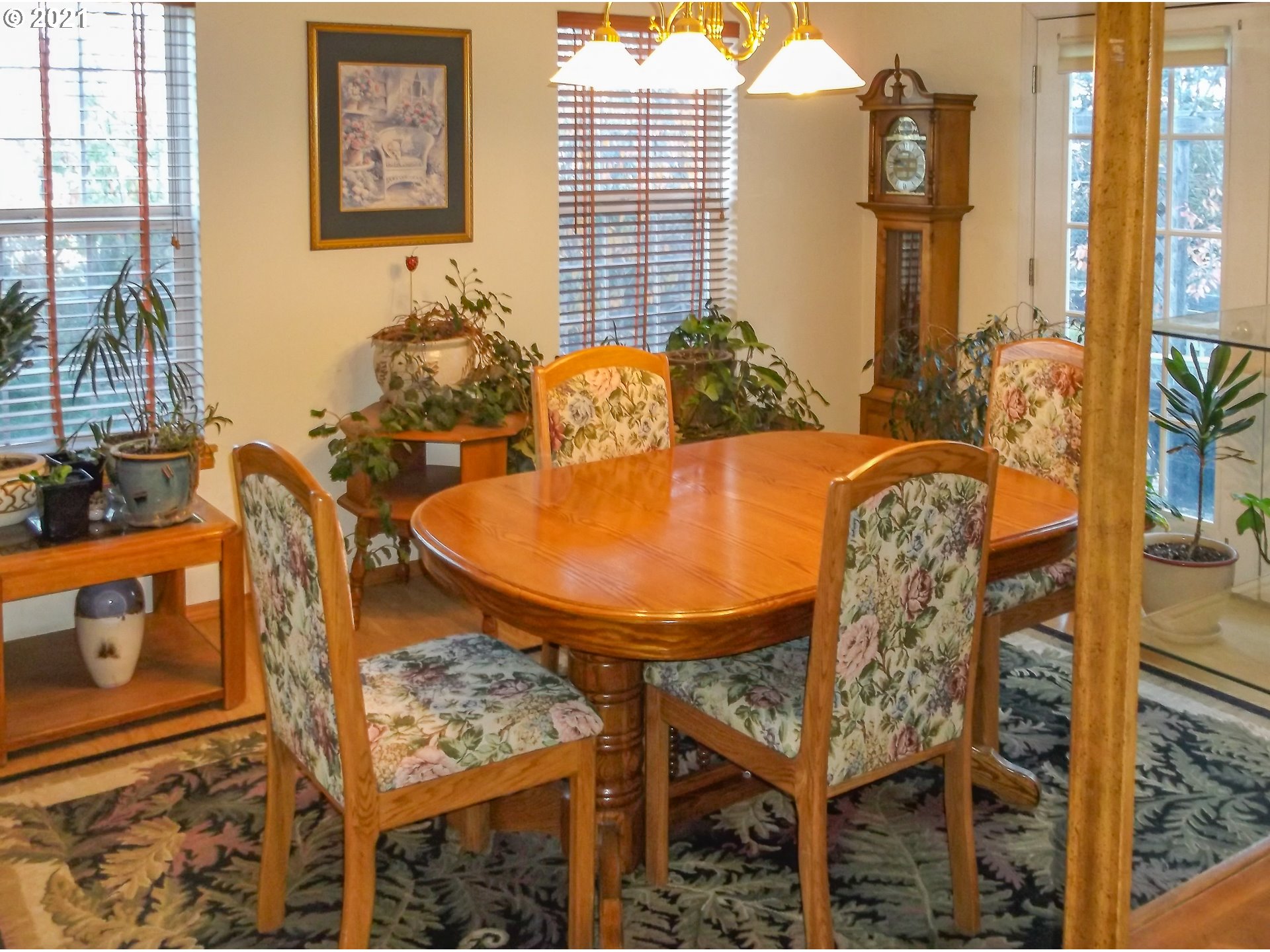 2424 Happy Valley Road Roseburg, OR 97471 - Photo 9 of 32 Gallery Image 9