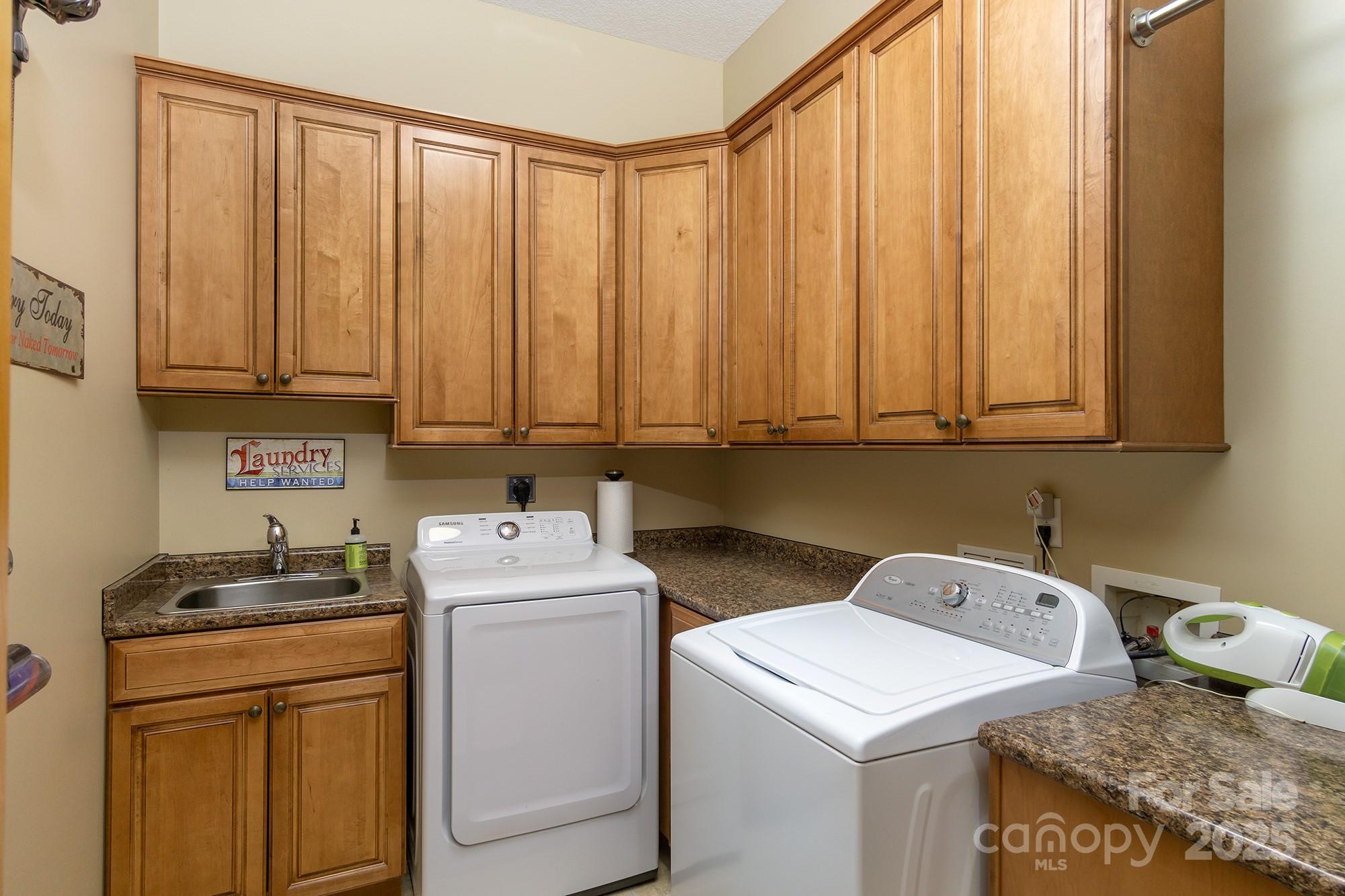 596 North Ridgerunner Road Burnsville, NC 28714 - Photo 31 of 47