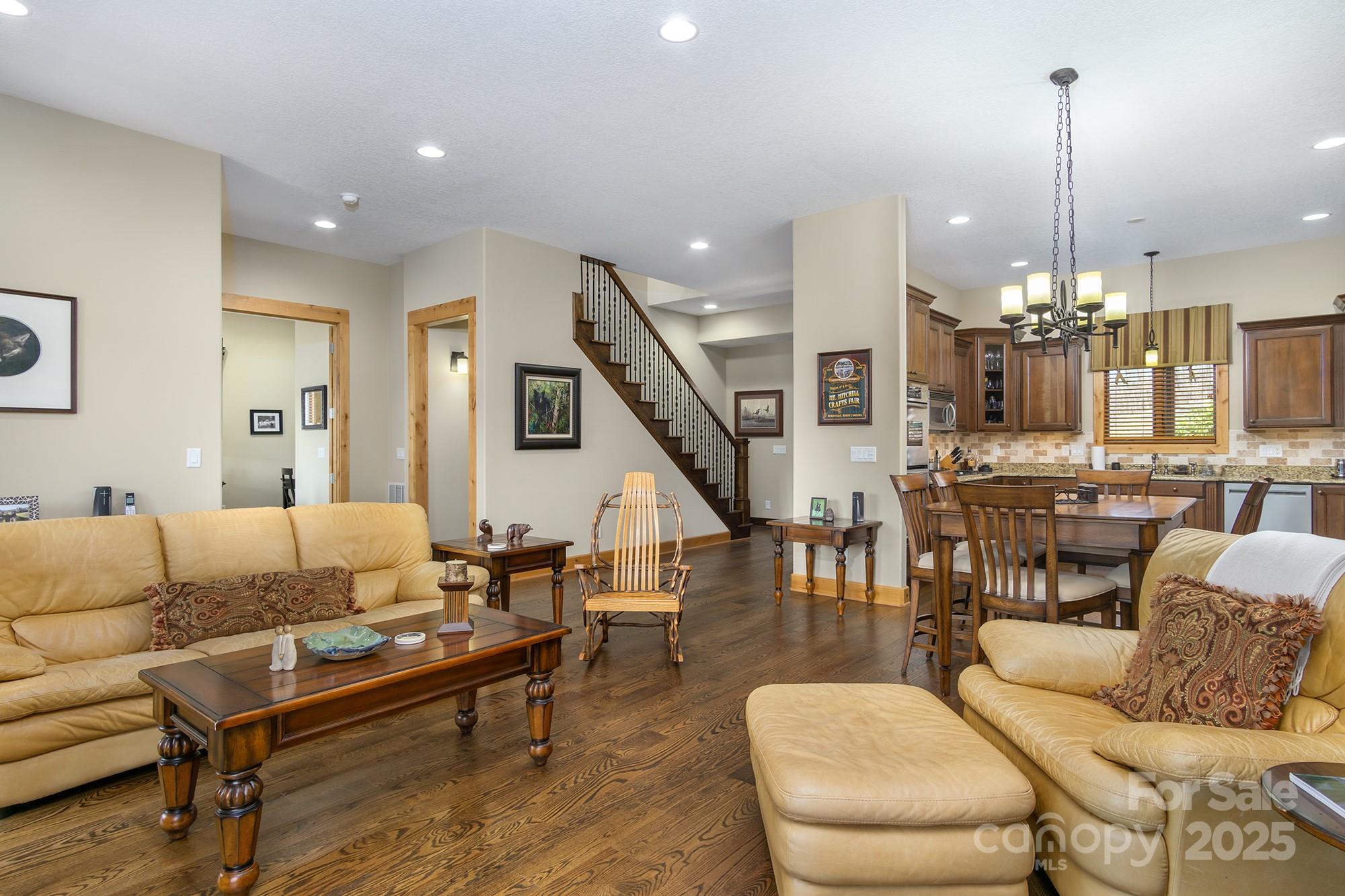 596 North Ridgerunner Road Burnsville, NC 28714 - Photo 10 of 47