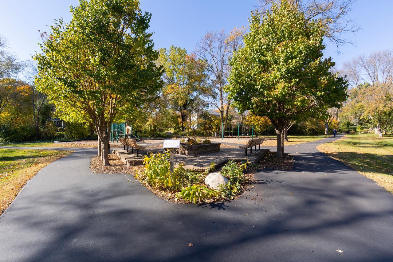 110282 Village Road Chaska, MN 55318 - Photo 17 of 20