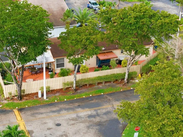 $499,999 | 8300 Northwest 193rd Lane, Hialeah, FL 33015