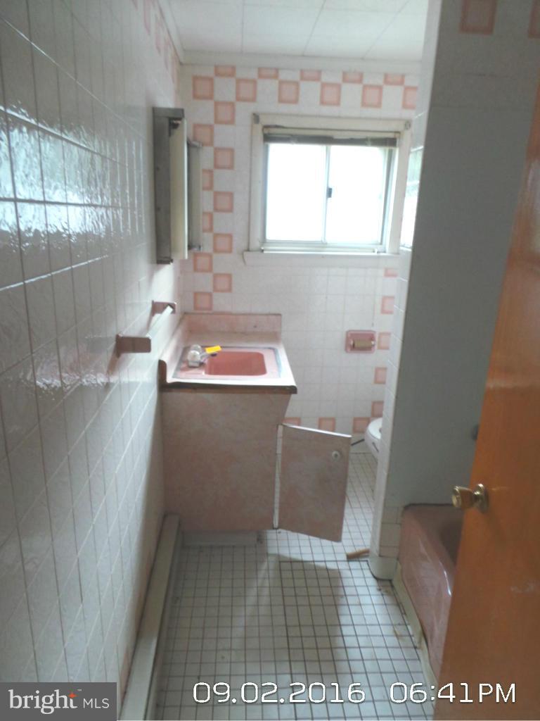 18924 High Street Barton, MD 21521 - Photo 12 of 21 Bath