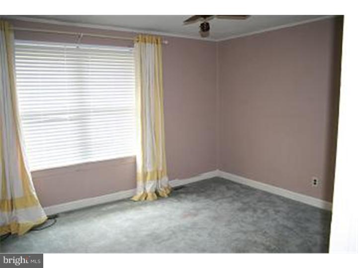 33 Briar Creek Road Sicklerville, NJ 08081 - Photo 10 of 14 Bedroom 3