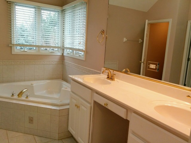 2611 Rutland Road Naperville, IL 60564 - Photo 14 of 26