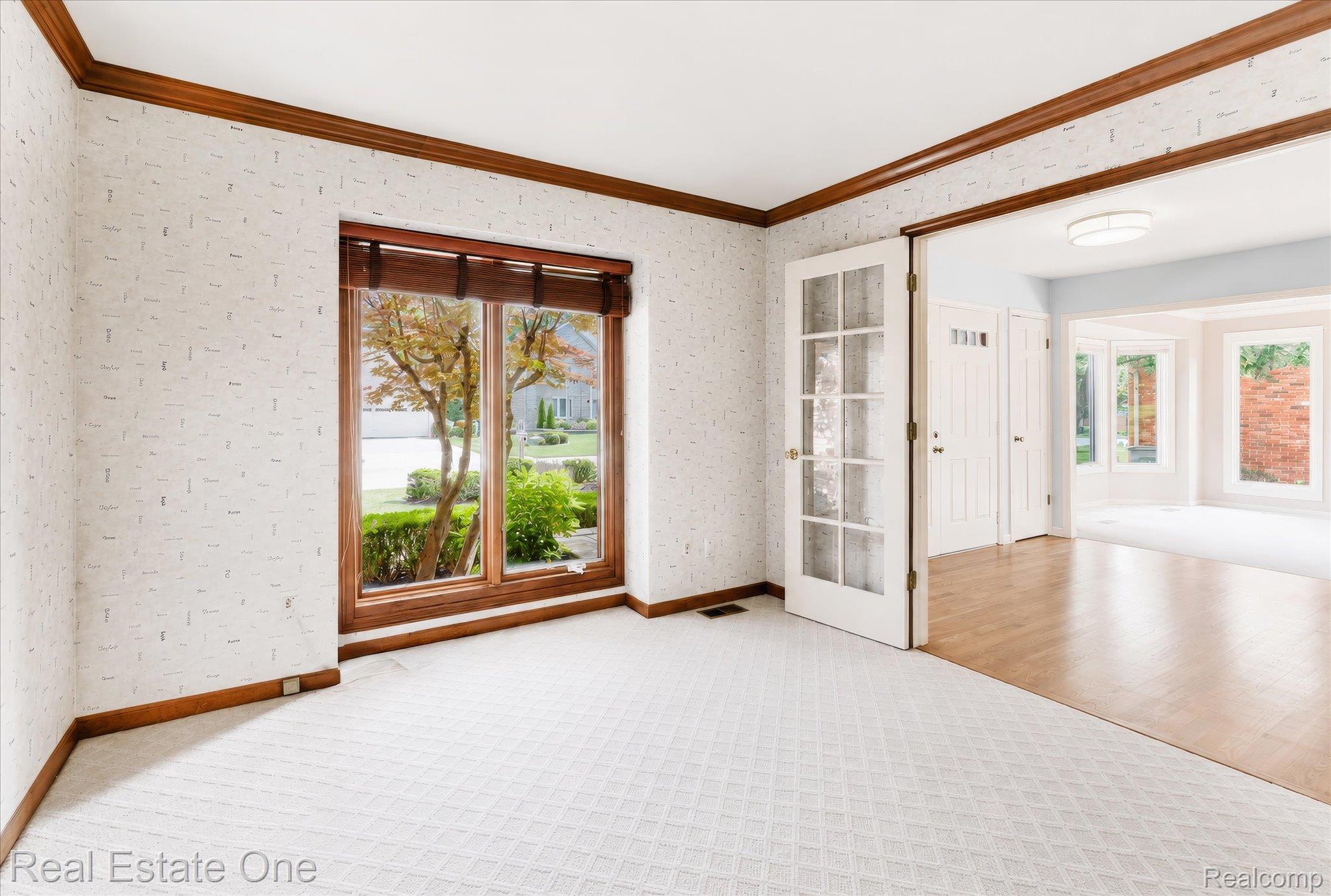 3393 Charlwood Drive Rochester, MI 48306 - Photo 5 of 60 05-006.jpg