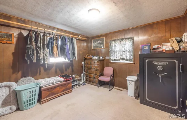 $295,000 | 1740 Brier Creek Road, Harrisburg, IL 62946