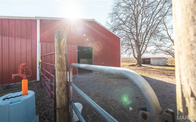 $295,000 | 1740 Brier Creek Road, Harrisburg, IL 62946