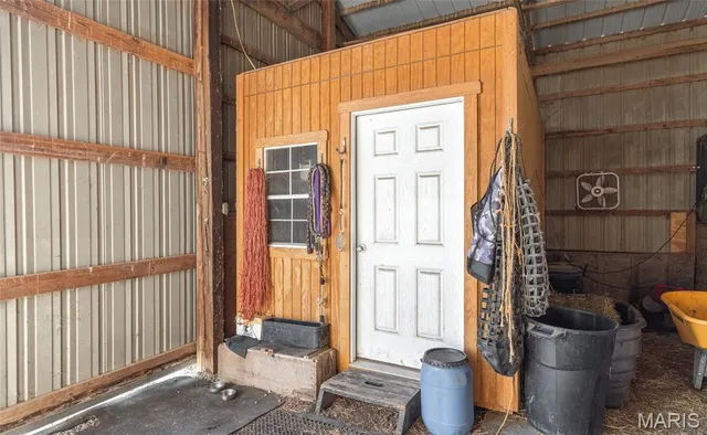 $295,000 | 1740 Brier Creek Road, Harrisburg, IL 62946