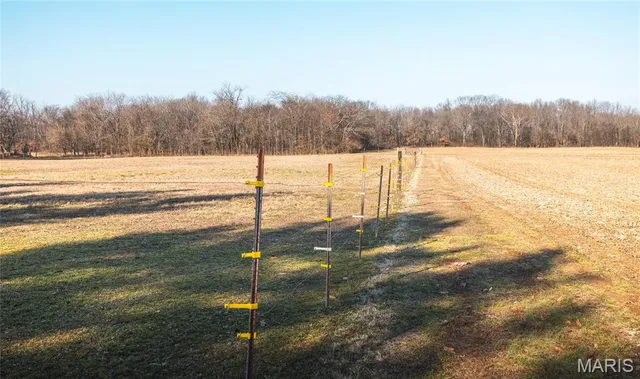 $295,000 | 1740 Brier Creek Road, Harrisburg, IL 62946