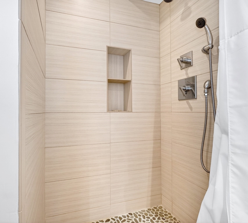42 Clarendon Street, Unit 1 Boston, MA 02116 - Photo 19 of 26 a bathroom with a shower