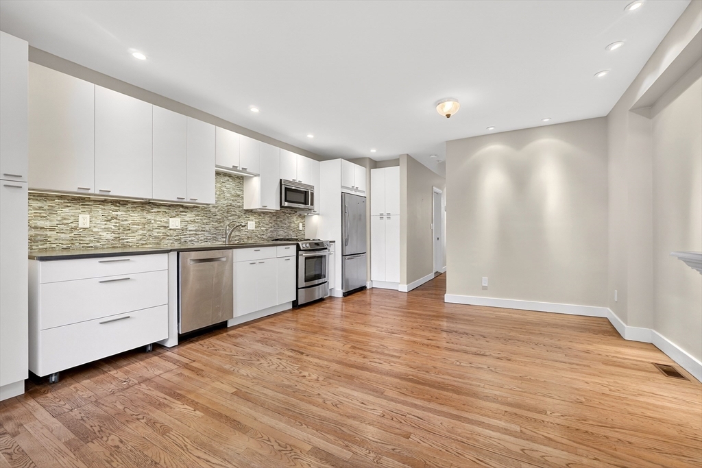 42 Clarendon Street, Unit 1 Boston, MA 02116 - Photo 10 of 26