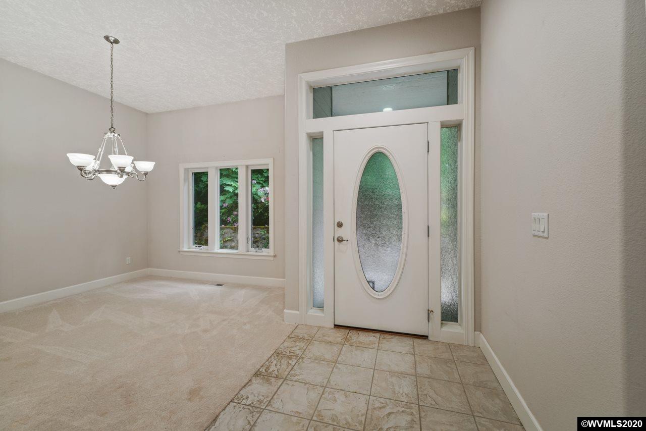 9823 Liberty Road South Salem, OR 97306 - Photo 5 of 41