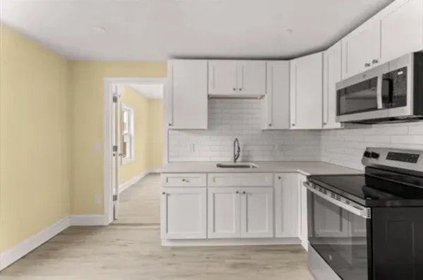 $3,000 | 29 St Casimir Avenue, Unit 1, Brockton, MA 02302