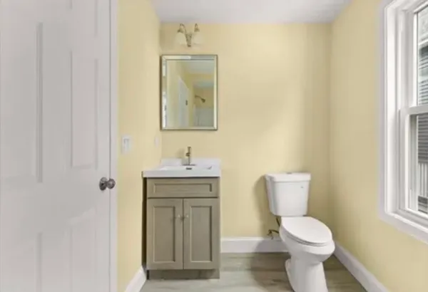 $3,000 | 29 St Casimir Avenue, Unit 1, Brockton, MA 02302