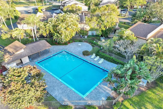 $2,750 | 1233 Hampton Boulevard, North Lauderdale, FL 33068