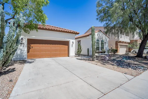 $2,795 | 17564 West Verdin Road, Goodyear, AZ 85338