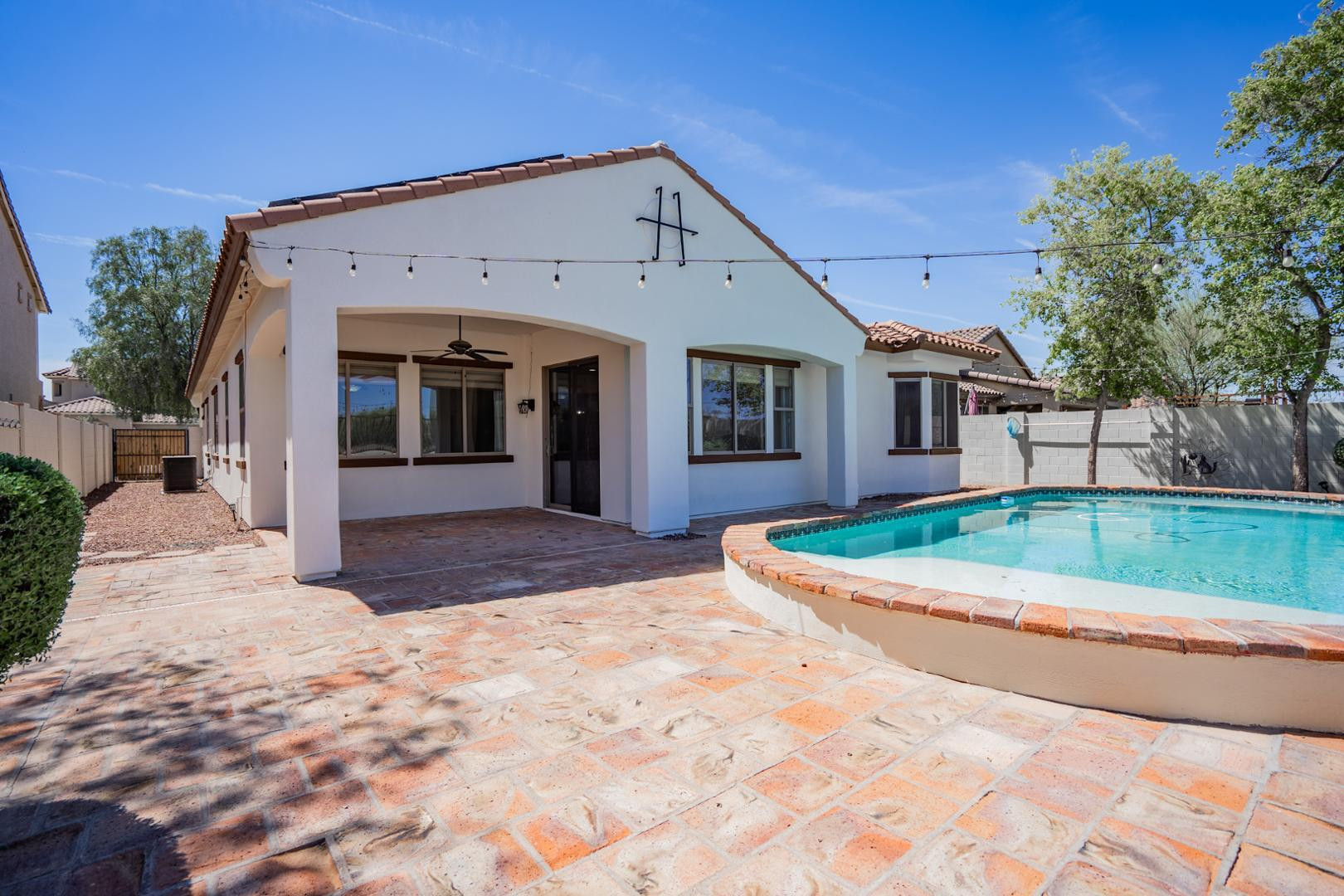 17564 West Verdin Road Goodyear, AZ 85338 - Photo 4 of 42 Photo #4