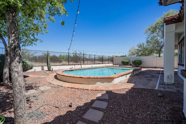 $2,795 | 17564 West Verdin Road, Goodyear, AZ 85338