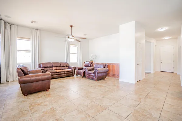 $2,795 | 17564 West Verdin Road, Goodyear, AZ 85338