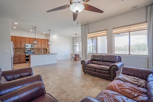 $2,795 | 17564 West Verdin Road, Goodyear, AZ 85338