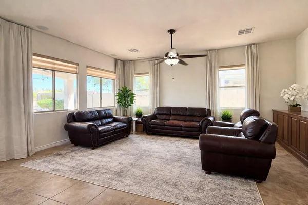 $2,795 | 17564 West Verdin Road, Goodyear, AZ 85338