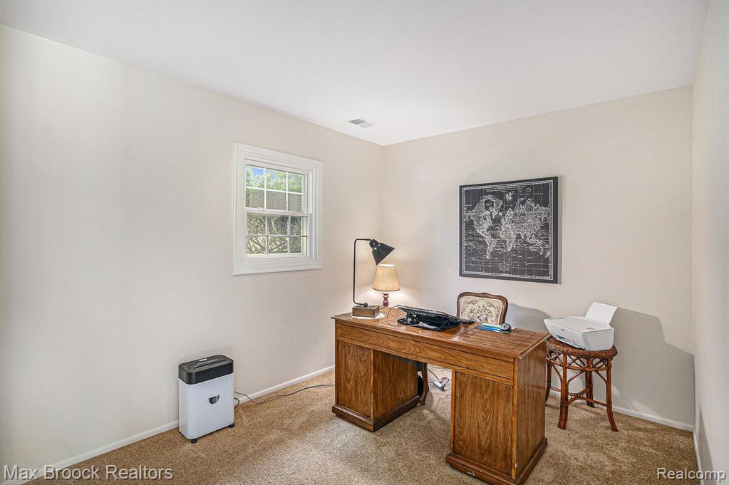 8515 Kier Road Clarkston, MI 48348 - Photo 19 of 31