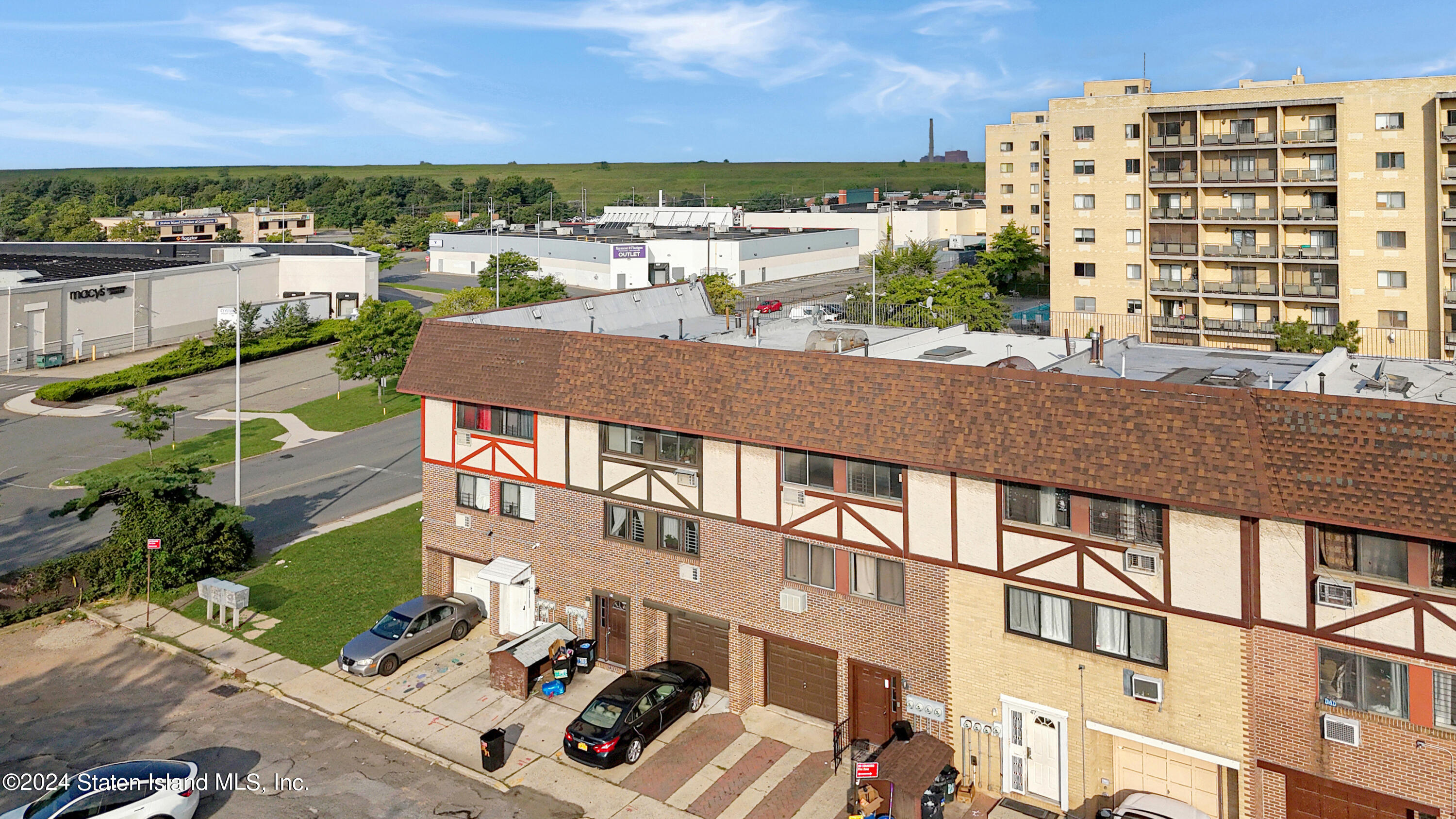 51 Racal Court Staten Island, NY 10314 - Photo 4 of 42 4 -AERIAL