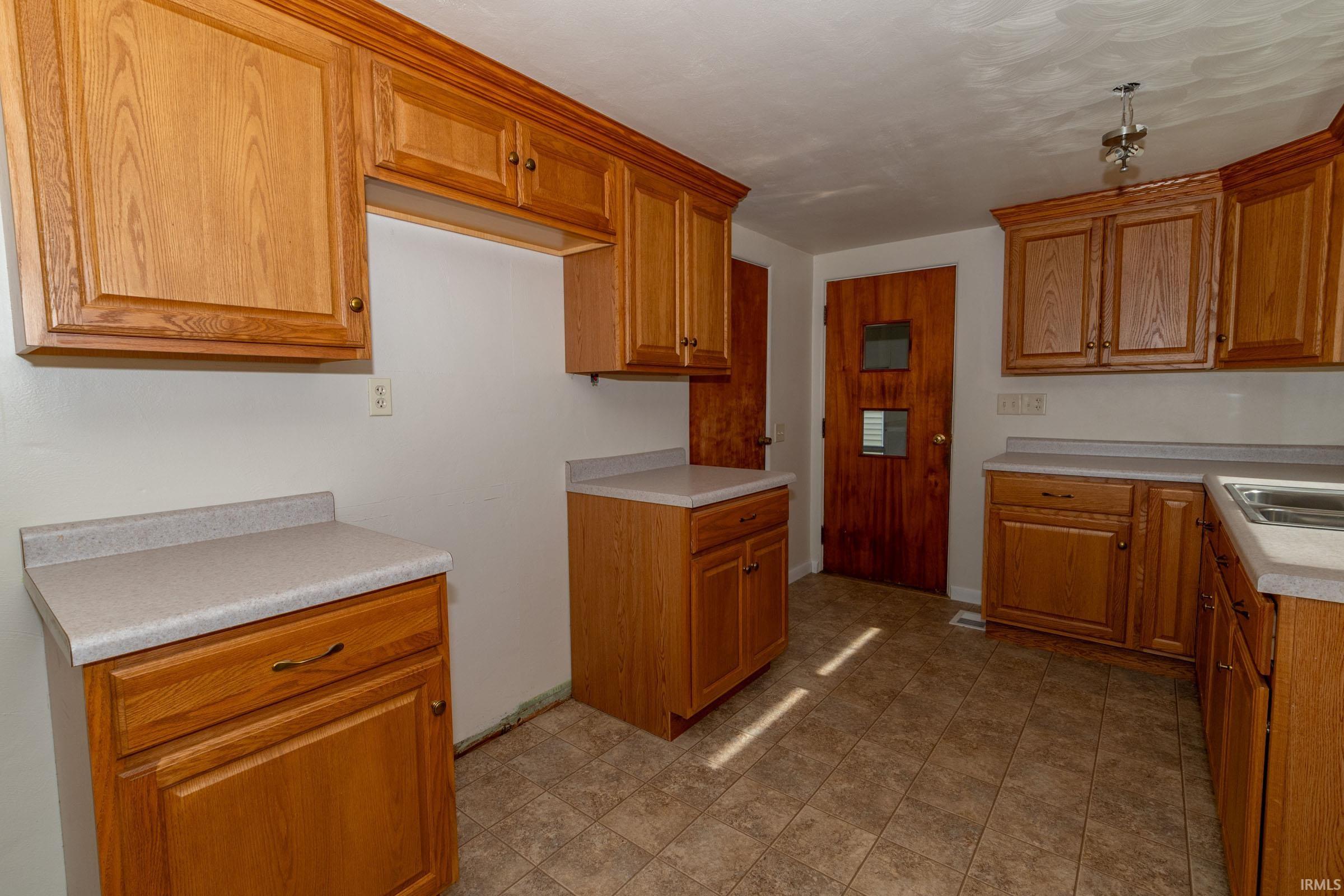 16988 New Road Bremen, IN 46506 - Photo 13 of 34