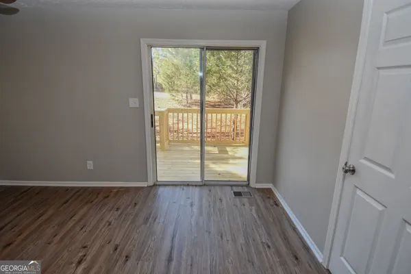 a view of a storage & utility room