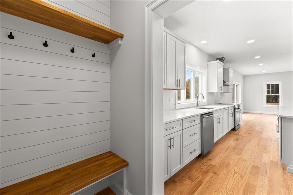 225 Whitman Street Bridgewater, MA 02324 - Photo 11 of 36