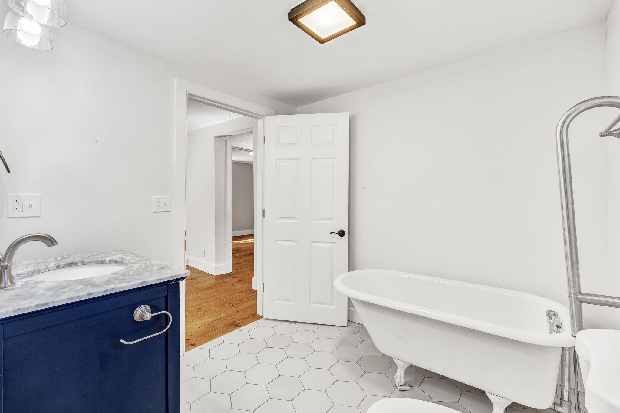 541 Camden Road Hope, ME 04847 - Photo 22 of 63 Claw Foot Soaking Tub
