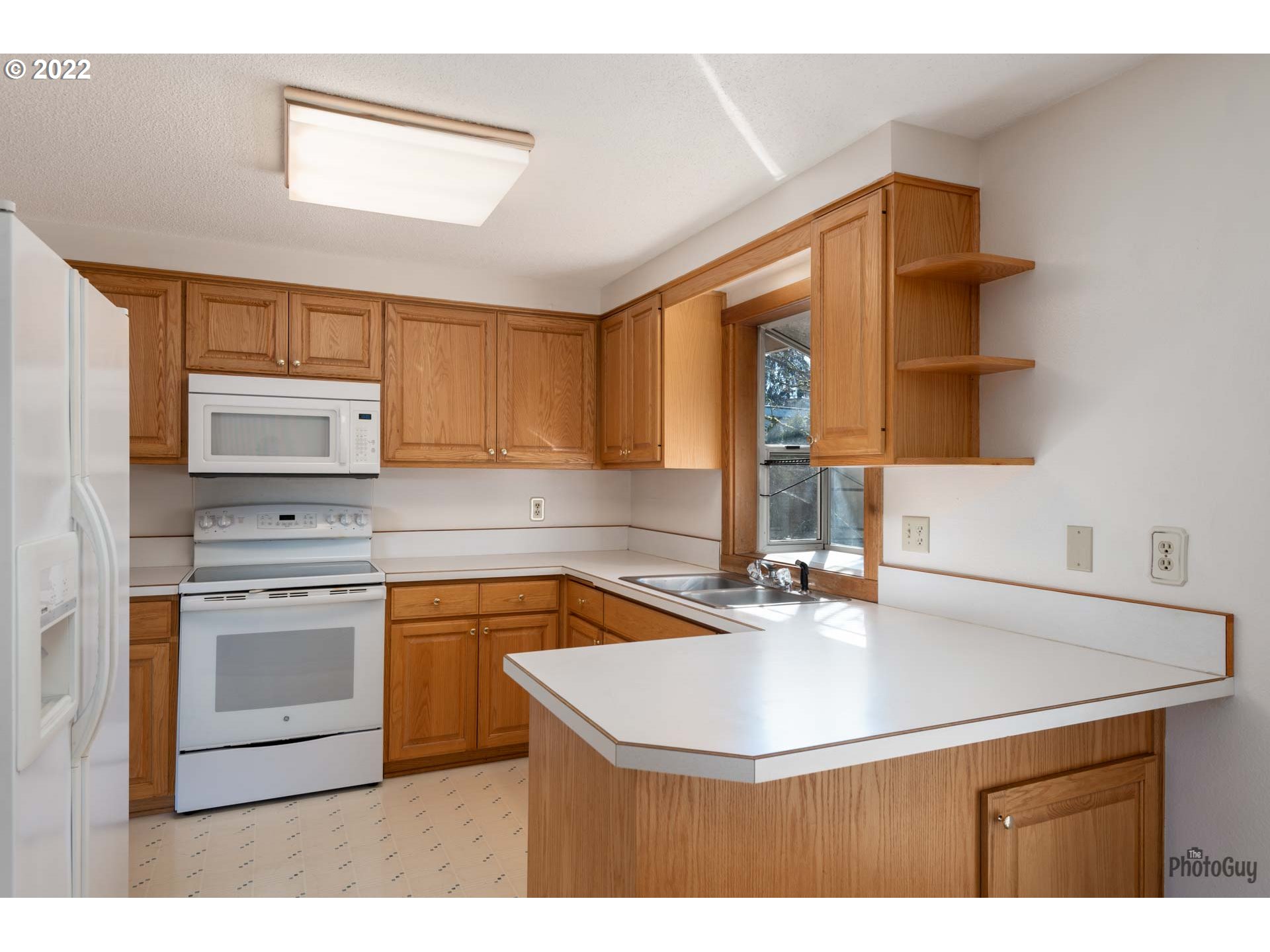 3712 Gilham Road Eugene, OR 97408 - Photo 8 of 32 Gallery Image 8