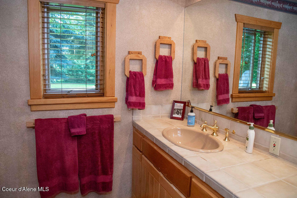 440 Pringle Hope, ID 83836 - Photo 37 of 46 Bathroom off BR 2