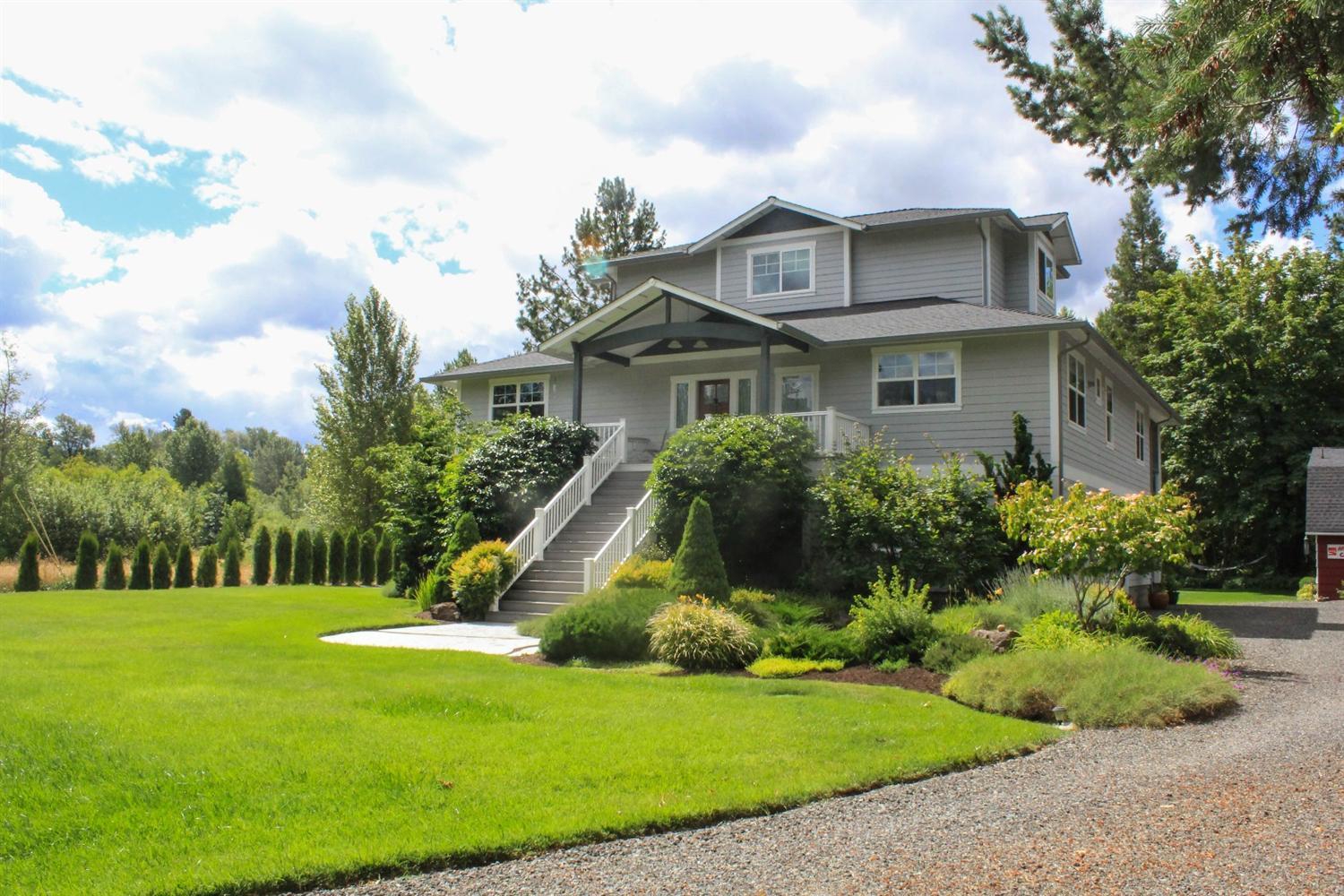 8450 New Hope Road Grants Pass, OR 97527 - Photo 3 of 35 Gallery Image 3