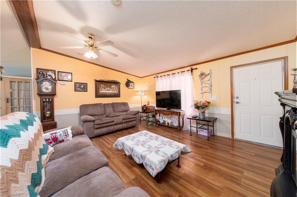 4902 Cashatt Road Trinity, NC 27370 - Photo 2 of 26